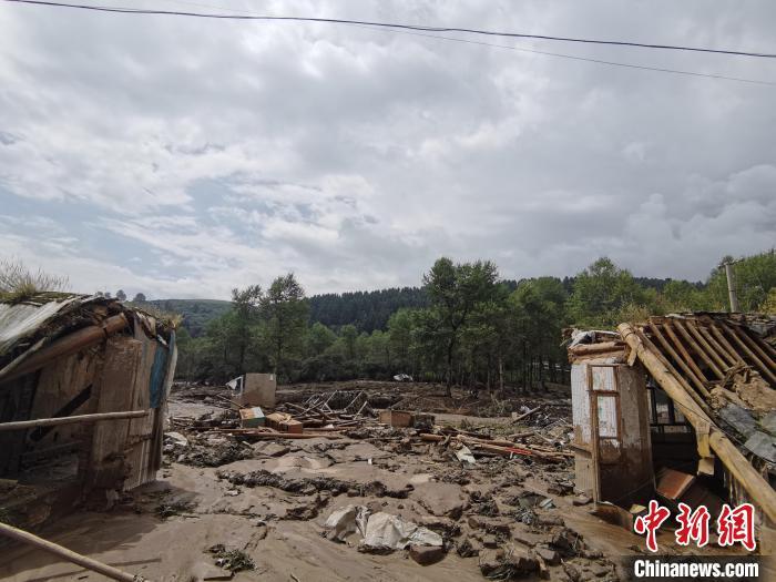 青海山洪已致16死36失联,当地居民:第一次碰到这么大的雨